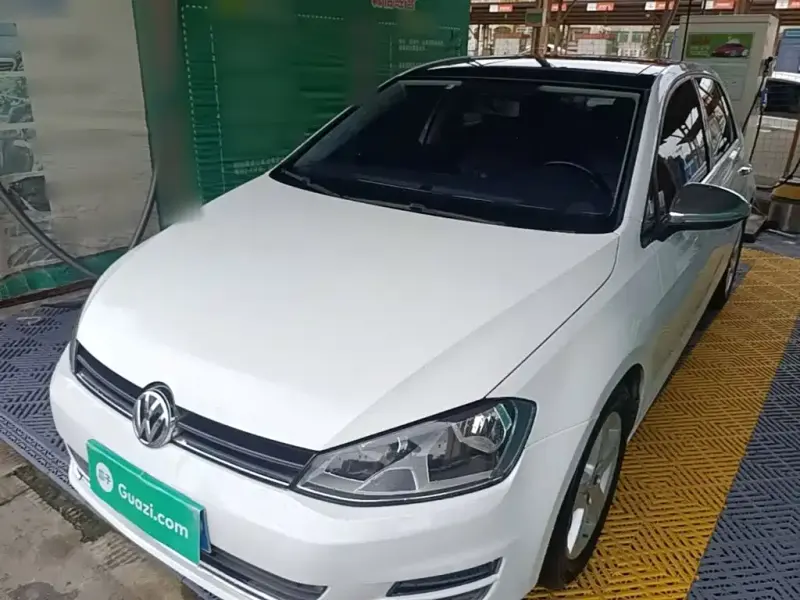 Volkswagen Golf, 2015