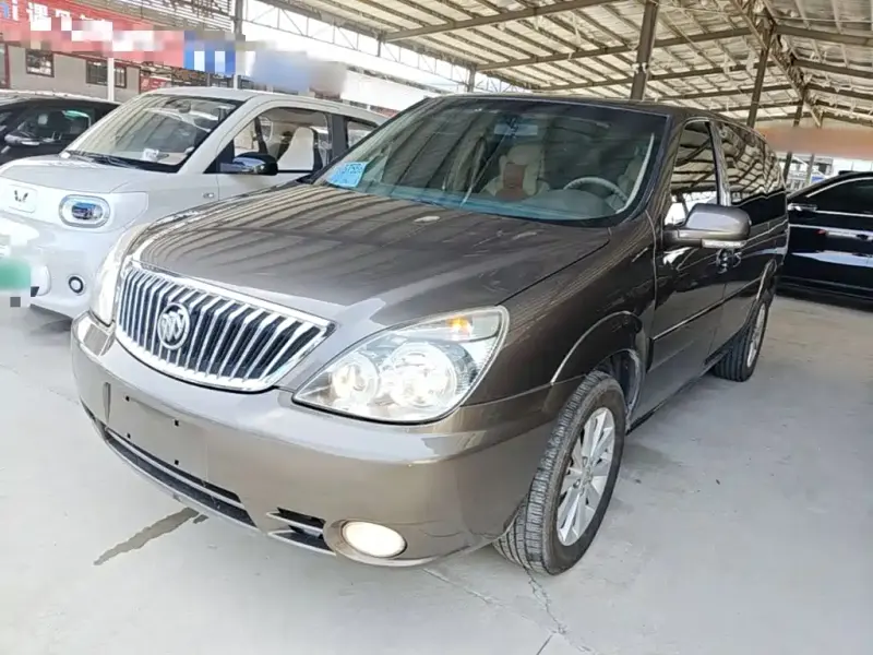 Buick GL8, 2017