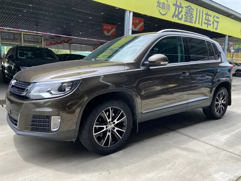 Volkswagen Tiguan, 2015
