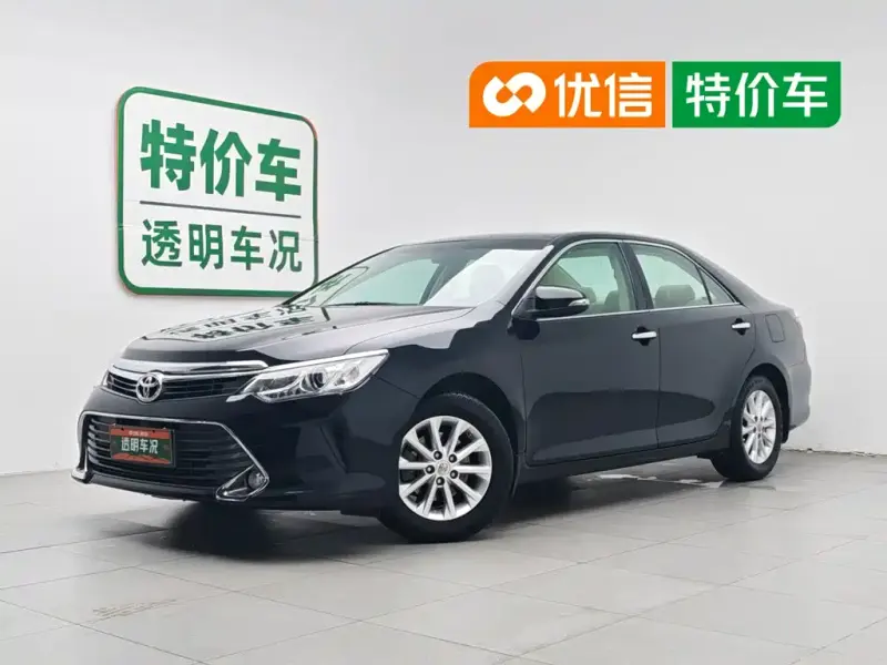 Toyota Camry, 2015