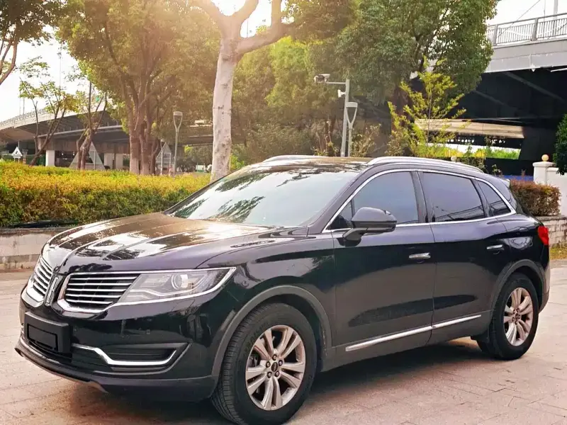Lincoln MKX, 2015