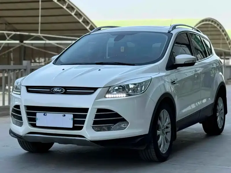 Ford Kuga, 2016