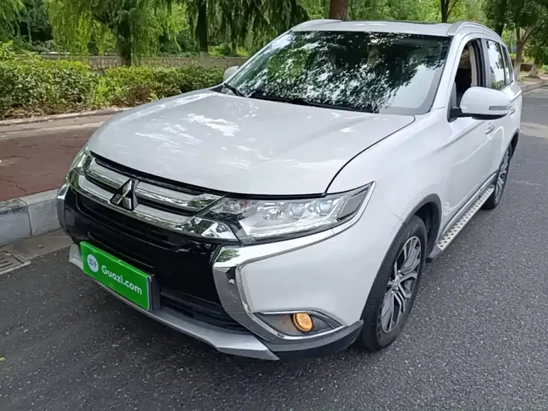 Mitsubishi Outlander, 2018