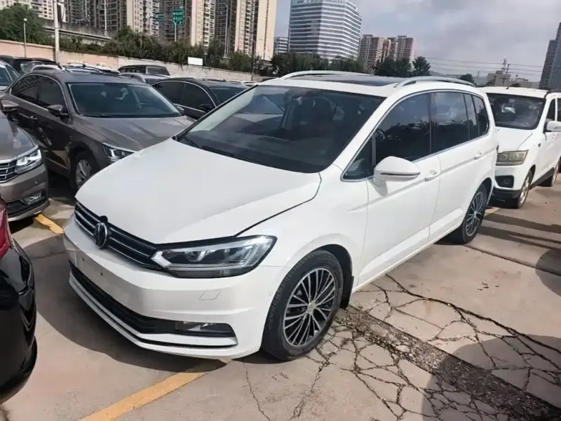 Volkswagen Touran, 2016