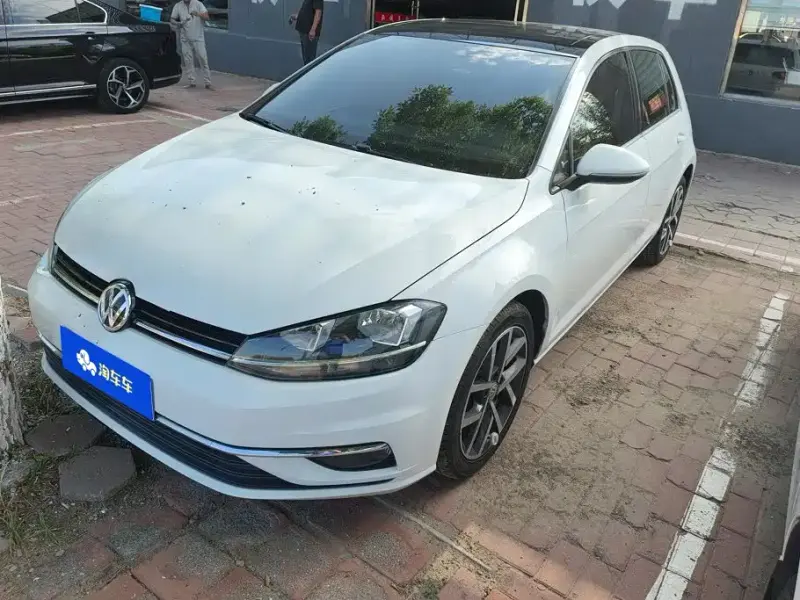 Volkswagen Golf, 2020