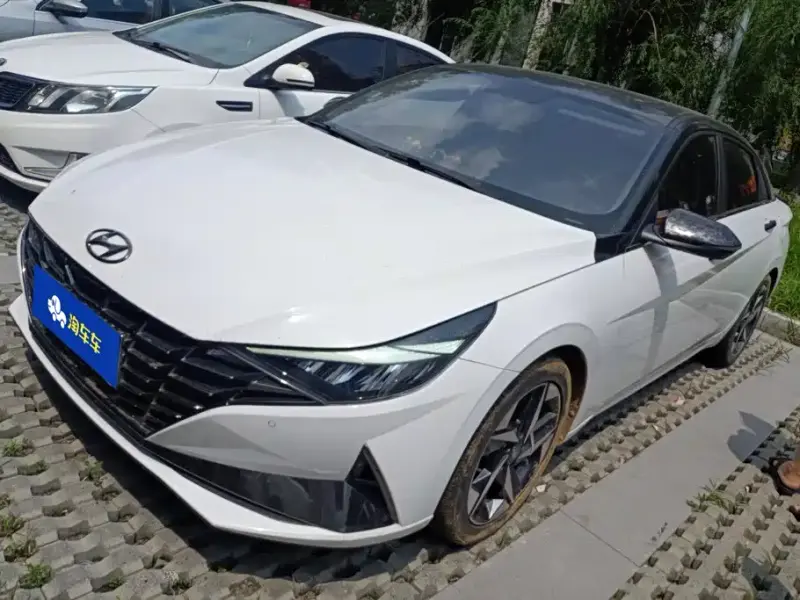 Hyundai Elantra, 2021