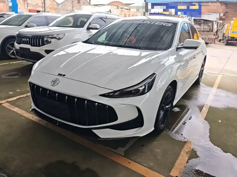 MG MG5, 2025