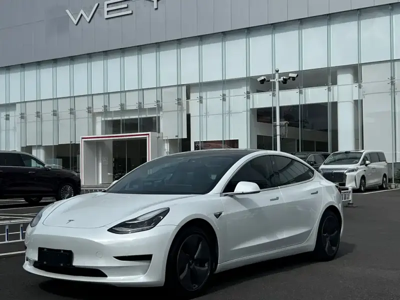Tesla Model 3, 2020