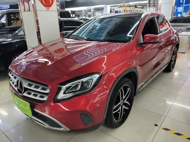 Mercedes-Benz GLA, 2018