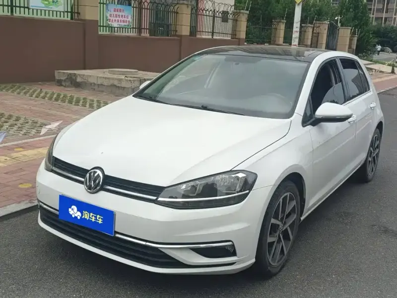 Volkswagen Golf, 2020