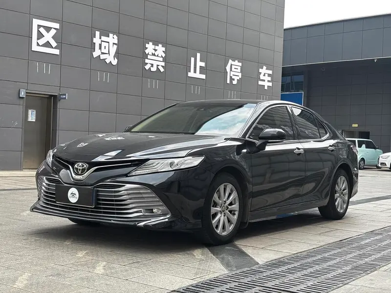 Toyota Camry, 2018