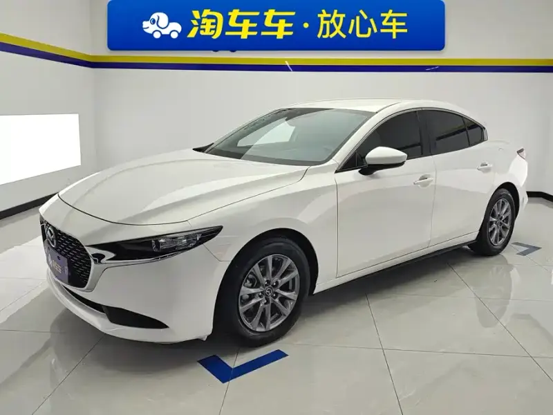 Mazda 3 Axela, 2022