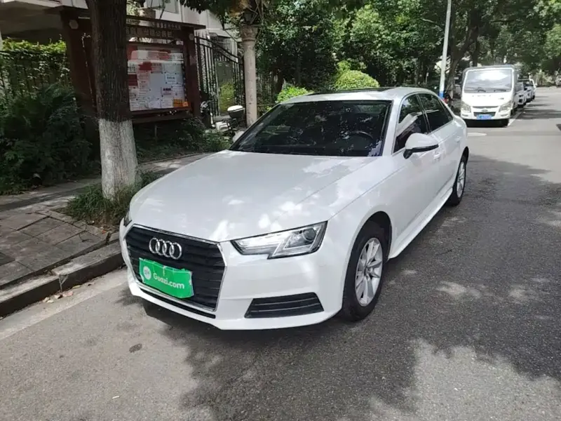Audi A4L, 2016