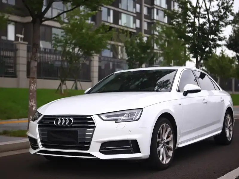 Audi A4L, 2018