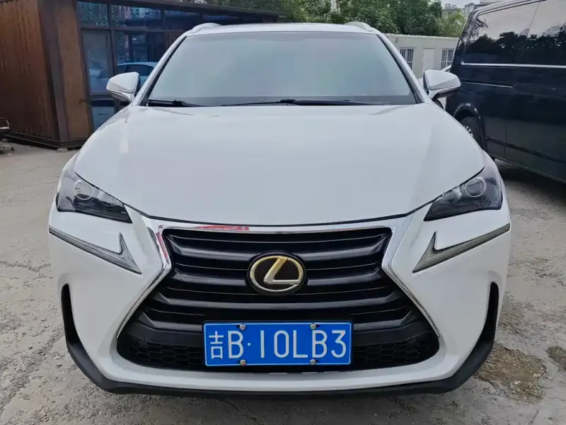 Lexus NX, 2015