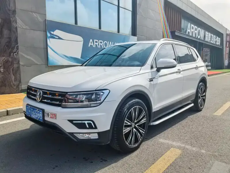 Volkswagen Tiguan L, 2018