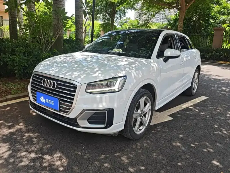 Audi Q2L, 2021