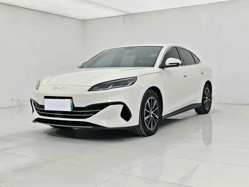 BYD 06, 2025