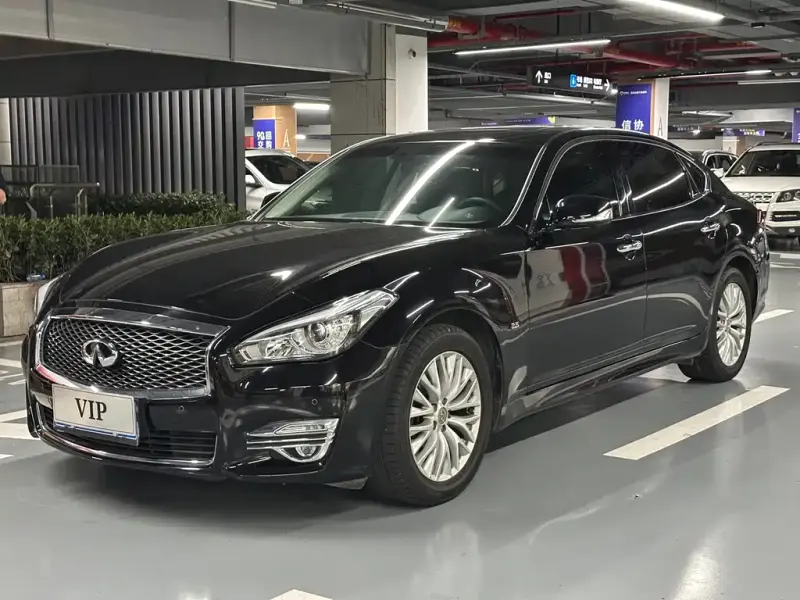 Infiniti Q70, 2018