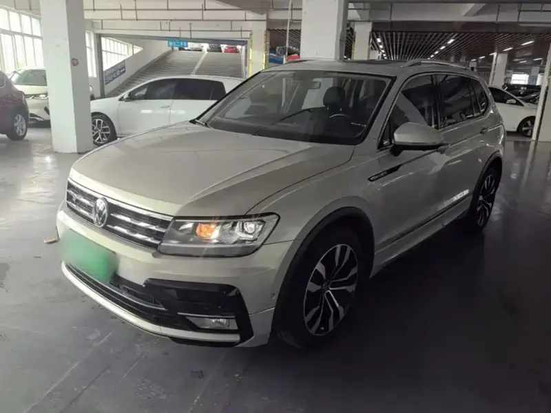 Volkswagen Tiguan L, 2021