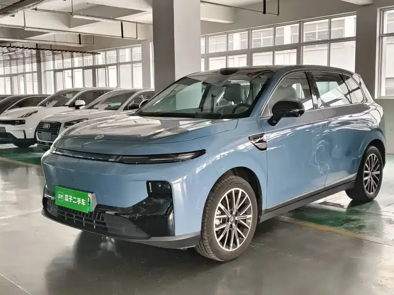 Leapmotor B10, 2025