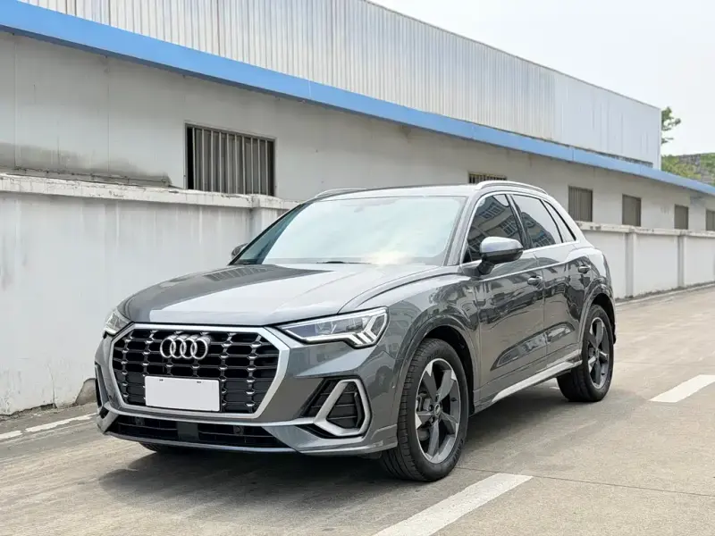 Audi Q3, 2022