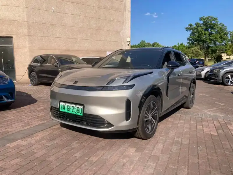 Lynk & Co 08 EM-P, 2024