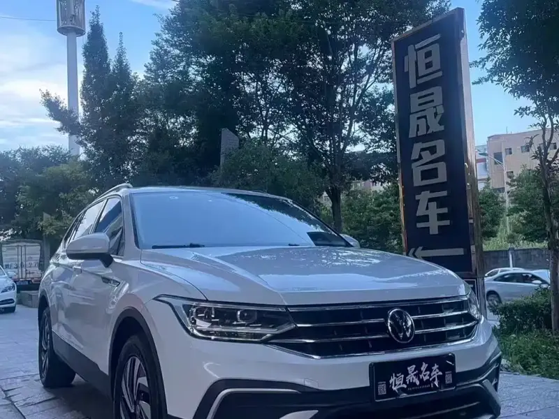 Volkswagen Tiguan L, 2022