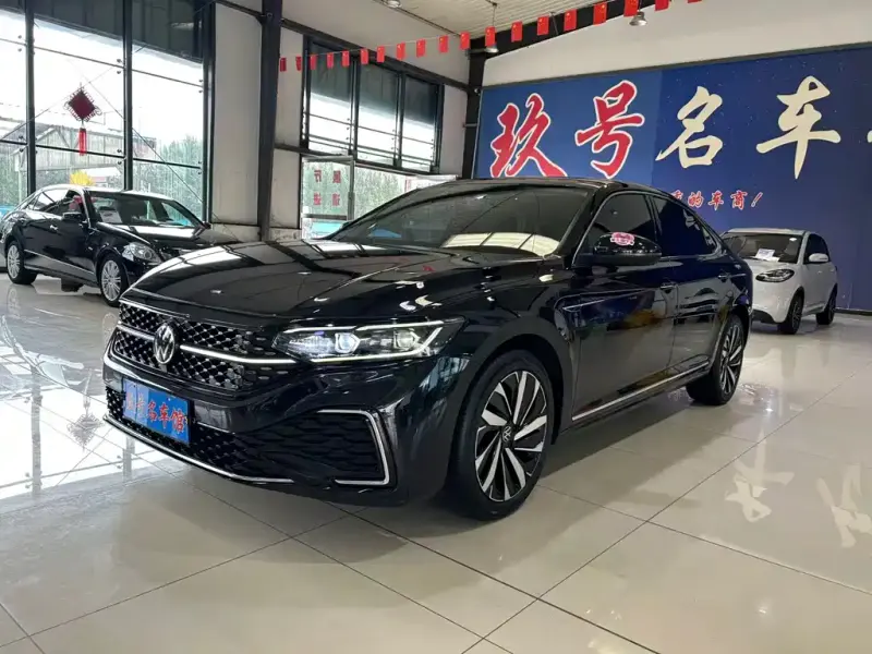 Volkswagen Passat, 2022
