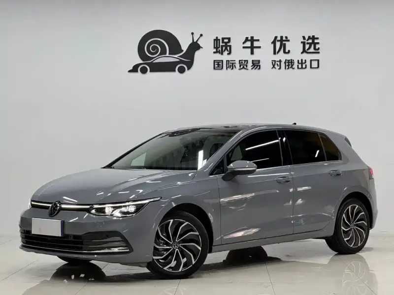 Volkswagen Golf, 2022