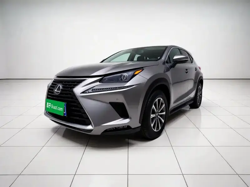Lexus NX, 2021