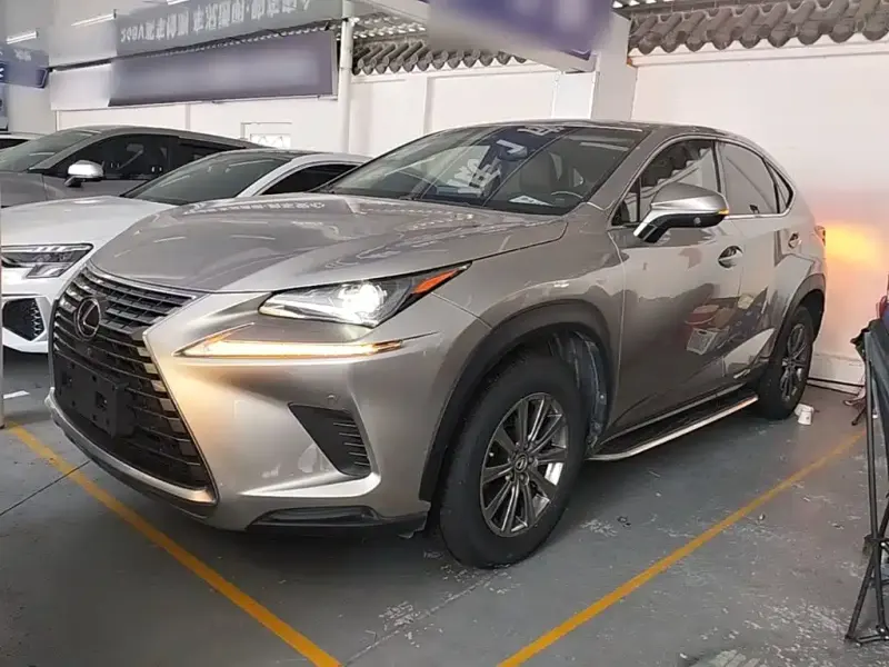 Lexus NX, 2018