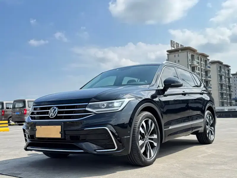 Volkswagen Tiguan L, 2022
