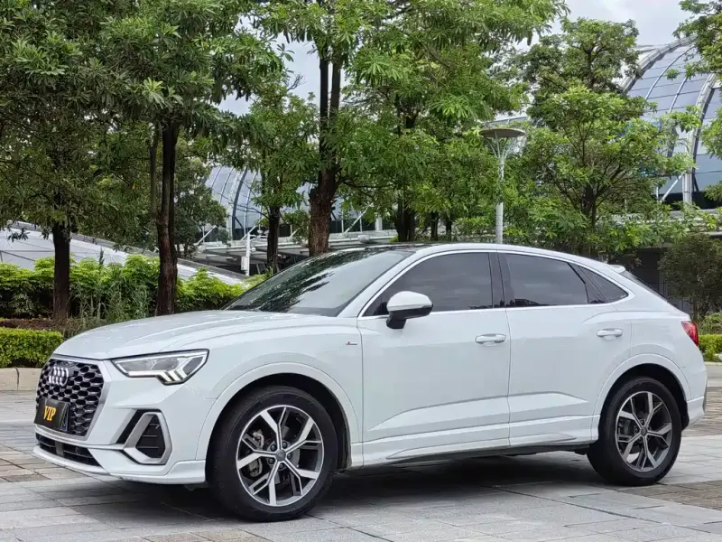 Audi Q3 Sportback, 2021