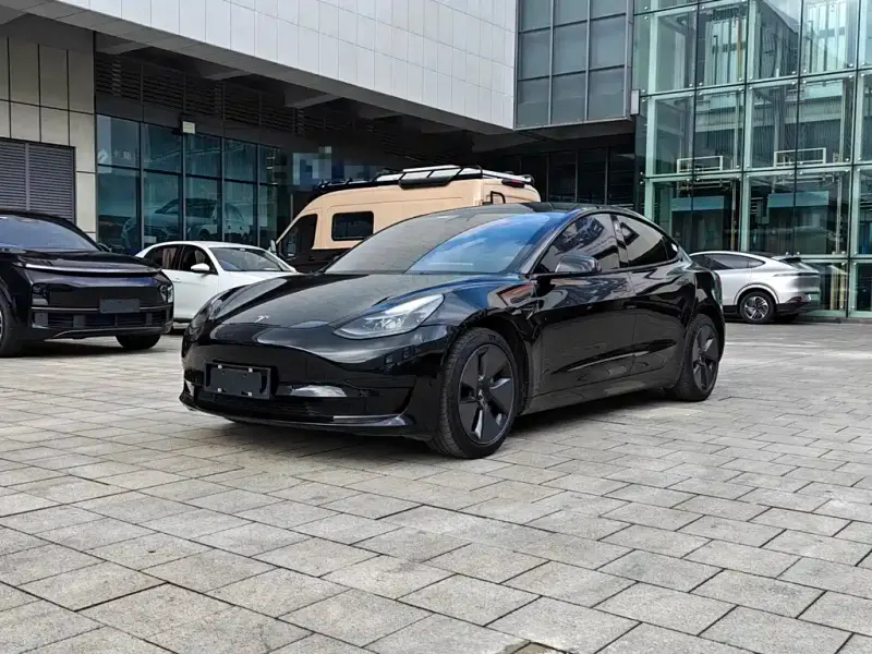 Tesla Model 3, 2022