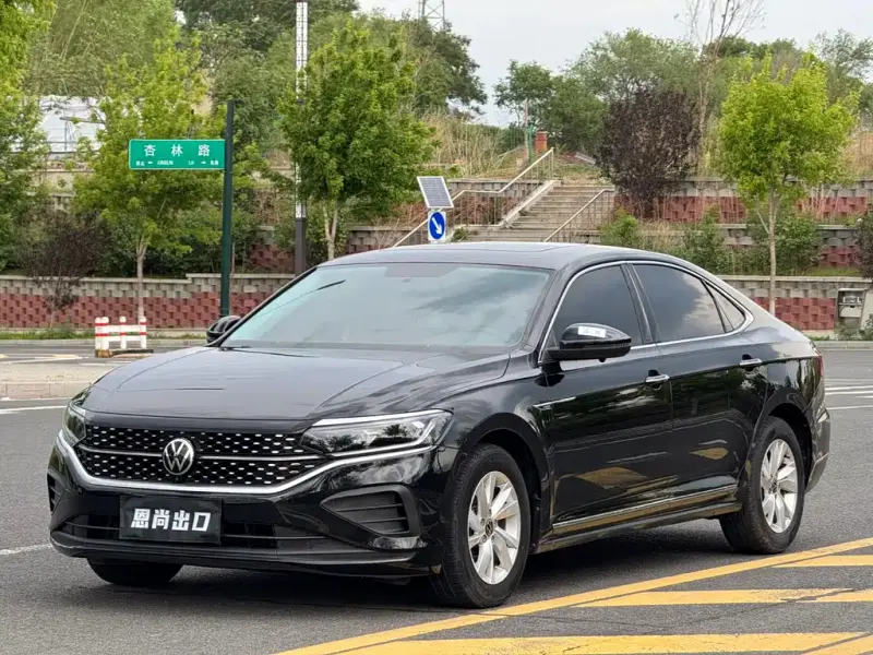 Volkswagen Passat, 2022