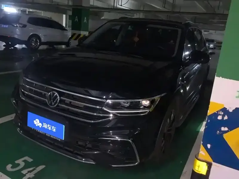 Volkswagen Tiguan L, 2022