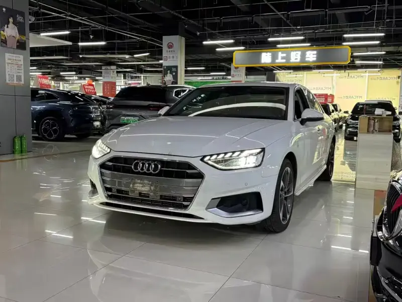 Audi A4L, 2021