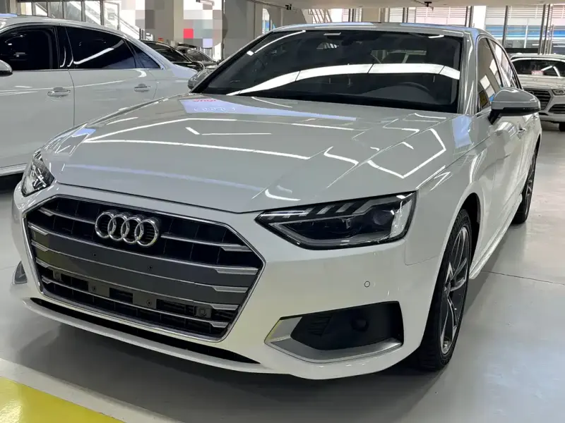 Audi A4L, 2021