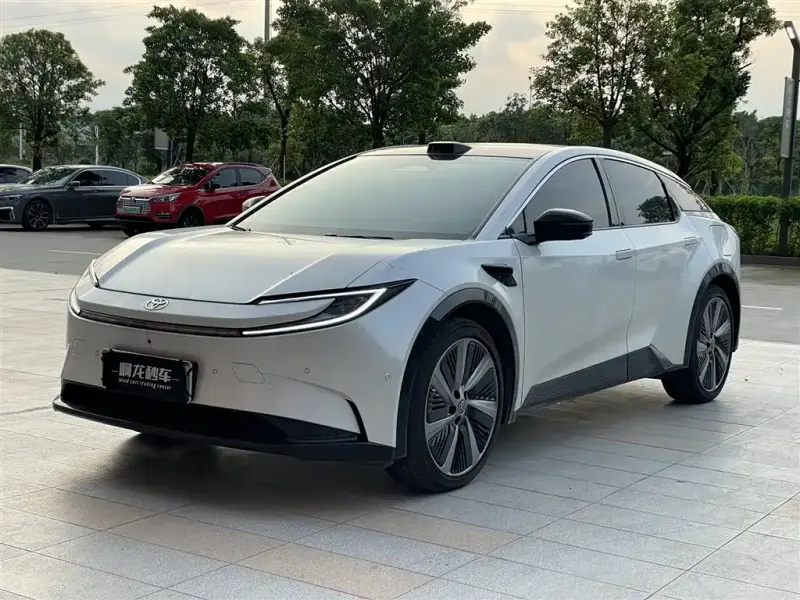 Toyota bZ5, 2025