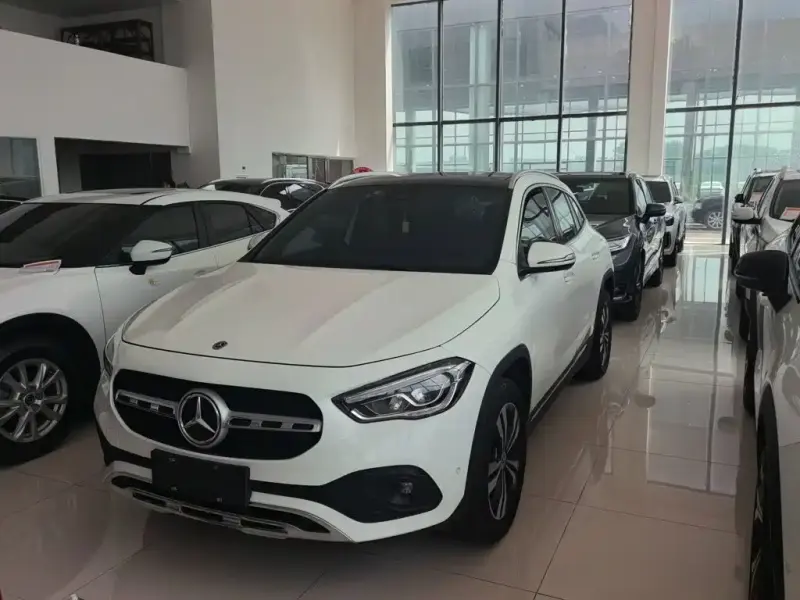 Mercedes-Benz GLA, 2022