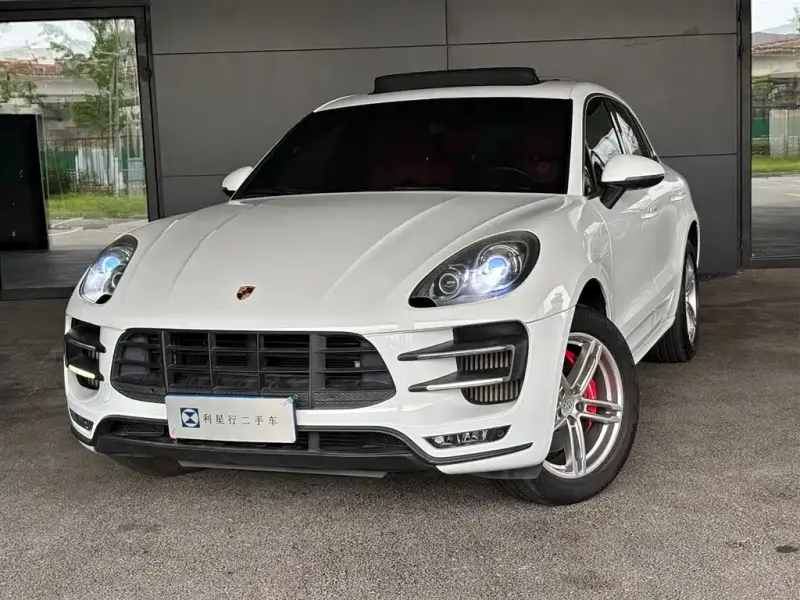 Porsche Macan, 2014