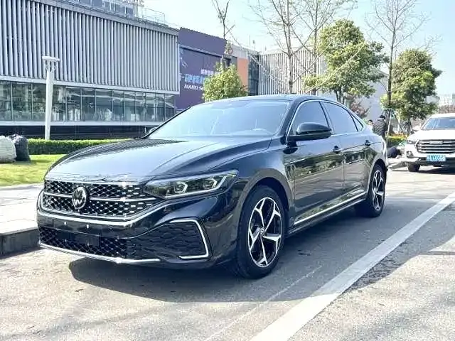 Volkswagen Passat, 2024