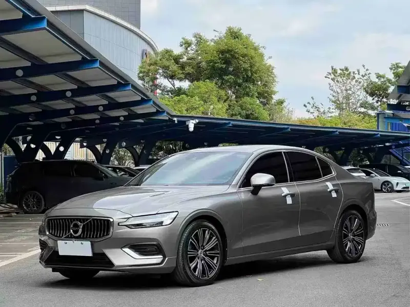 Volvo S60, 2021