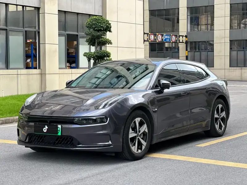 Zeekr 001, 2022