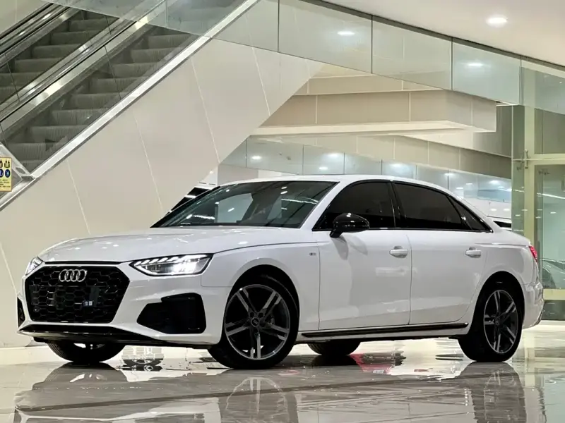 Audi A4L, 2022