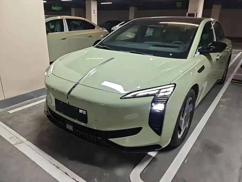 Hongqi EH7, 2026