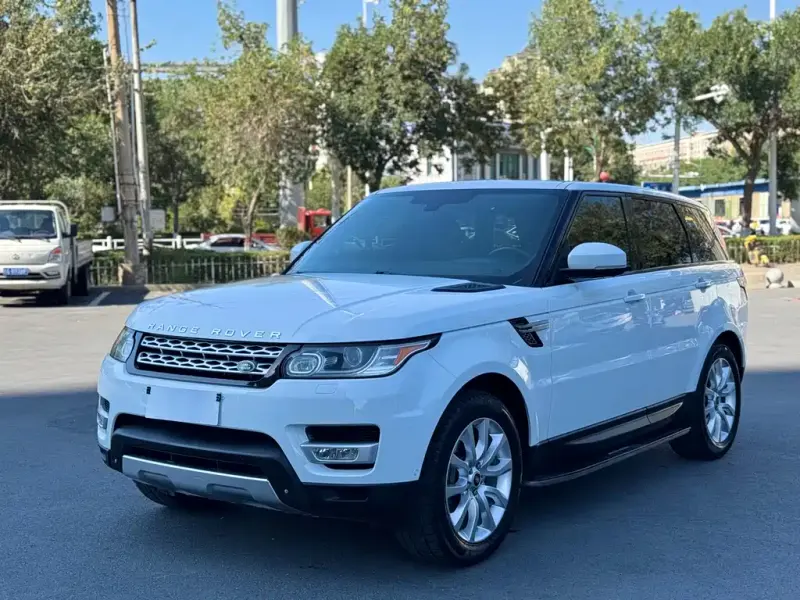 Land Rover Sport, 2015