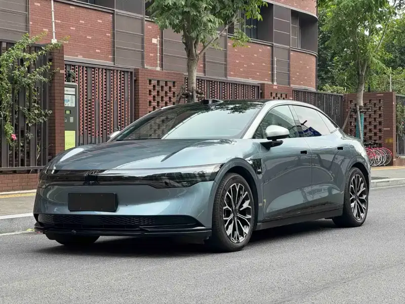 Zeekr 007, 2024