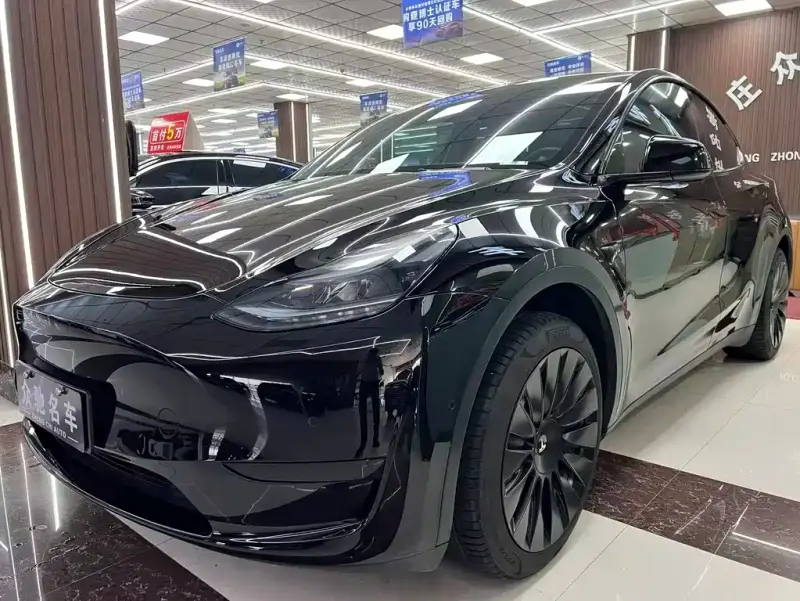 Tesla Model Y, 2023